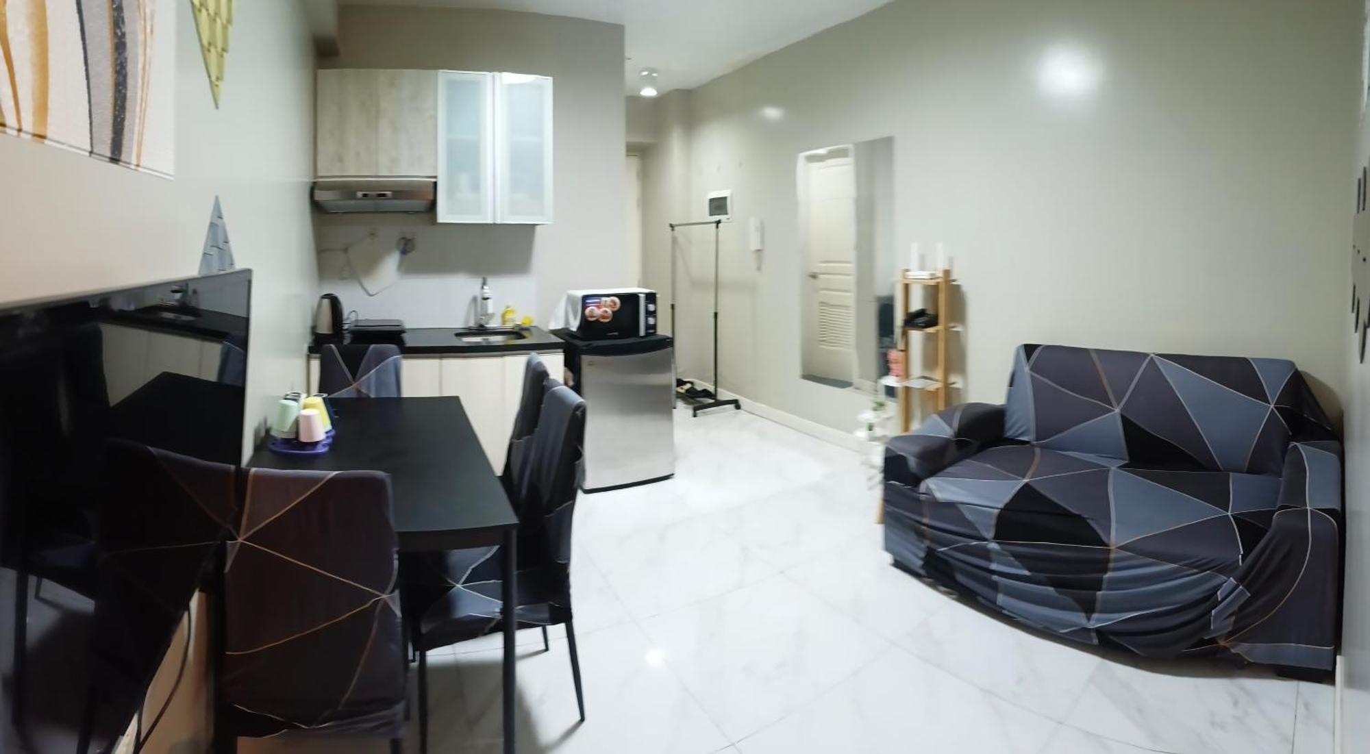 Monarch Parksuites - Balmoral Place Paranaque City Buitenkant foto