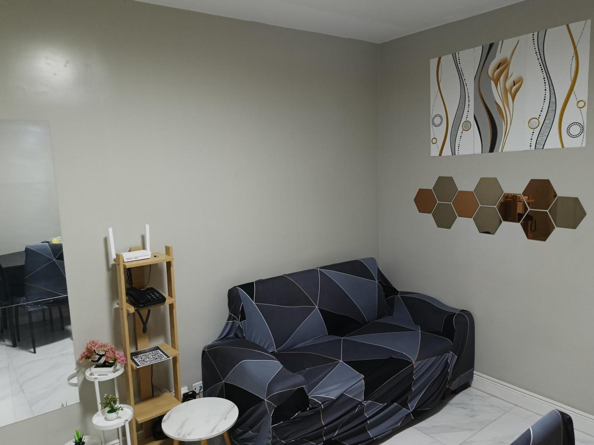 Monarch Parksuites - Balmoral Place Paranaque City Buitenkant foto